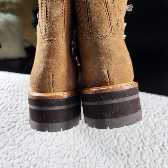 NWOB Marc Fisher LTD Women's Izzie suede Leather Ankle Boot size 5 - Picture 2 of 7